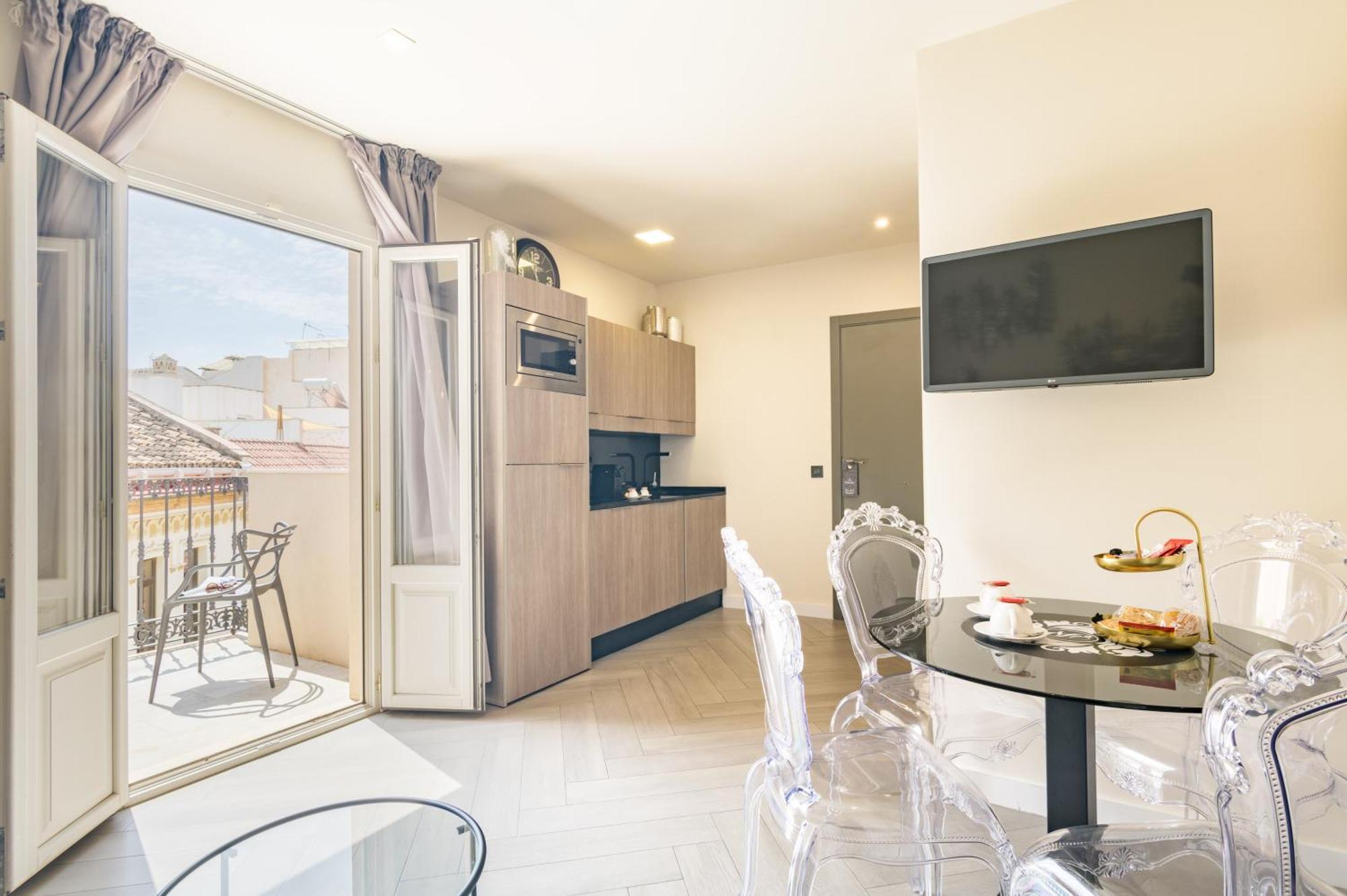 Apartamento de 1 Dormitorio con balcón y vistas a la ciudad