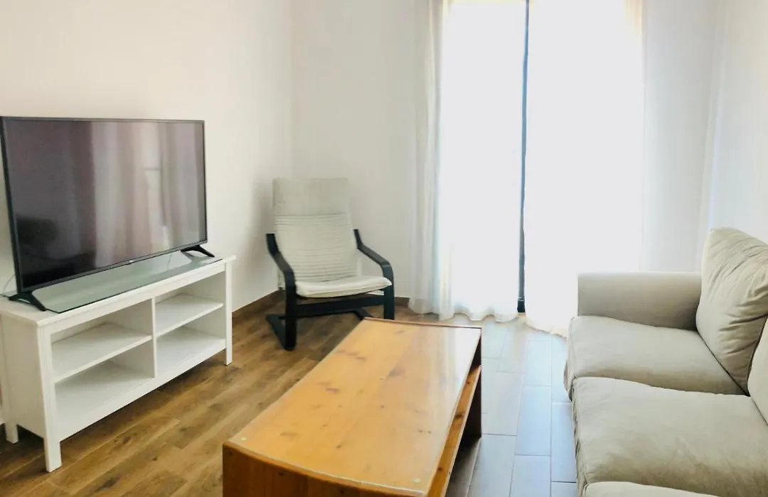 Low Cost Rooms La Merced-1