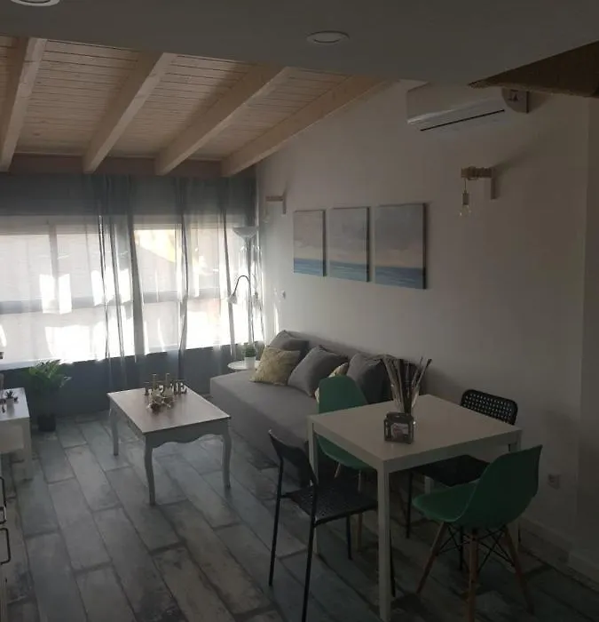 APT 5 - Apartamento en la playa de El Palo-1