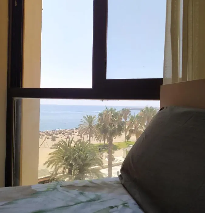 Primera Línea de playa en la Malagueta-1