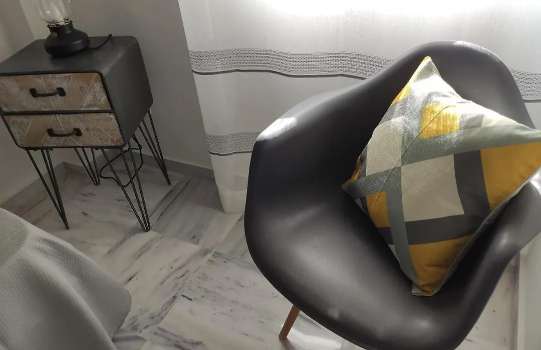 Apartamento Amplio junto al Centro-1
