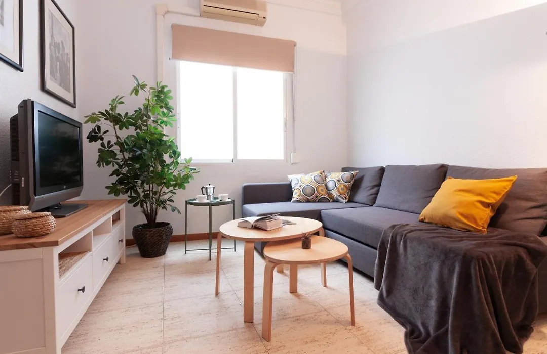 Sea & Wave Soho Family Apartment-1