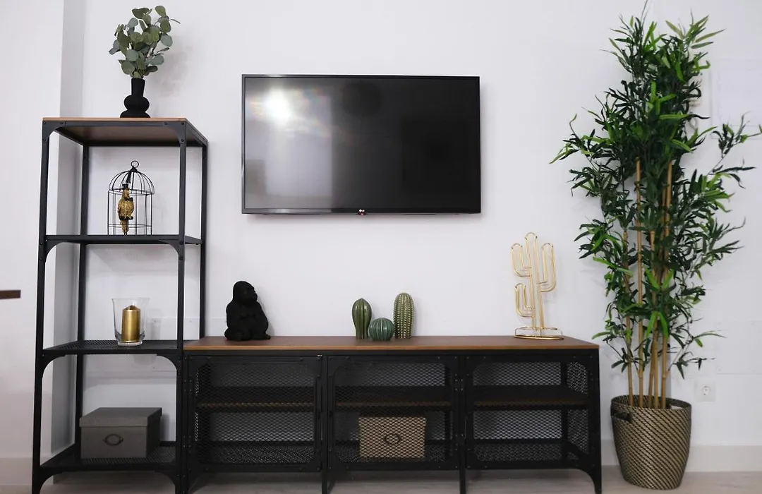 Cute Central Apartment-1