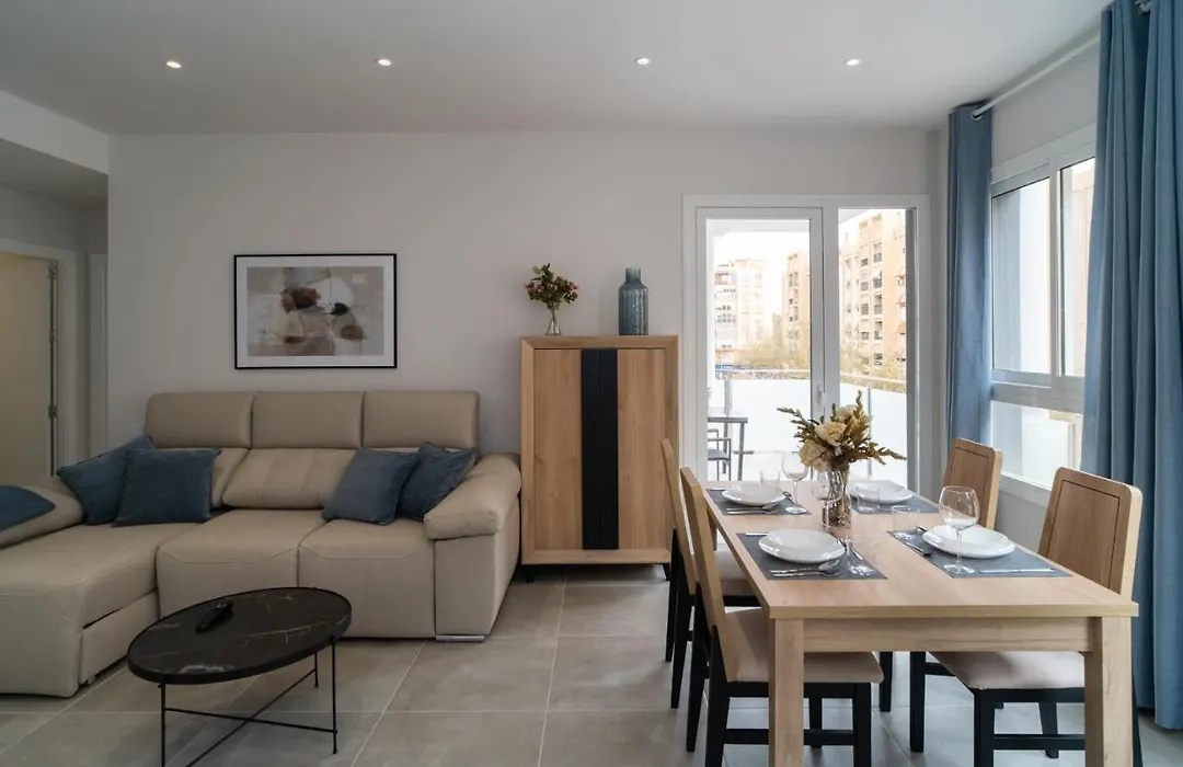 AAC Málaga - Apartamento con terraza, muy amplio, totalmente equipado, cerca del centro y nuevo!-1