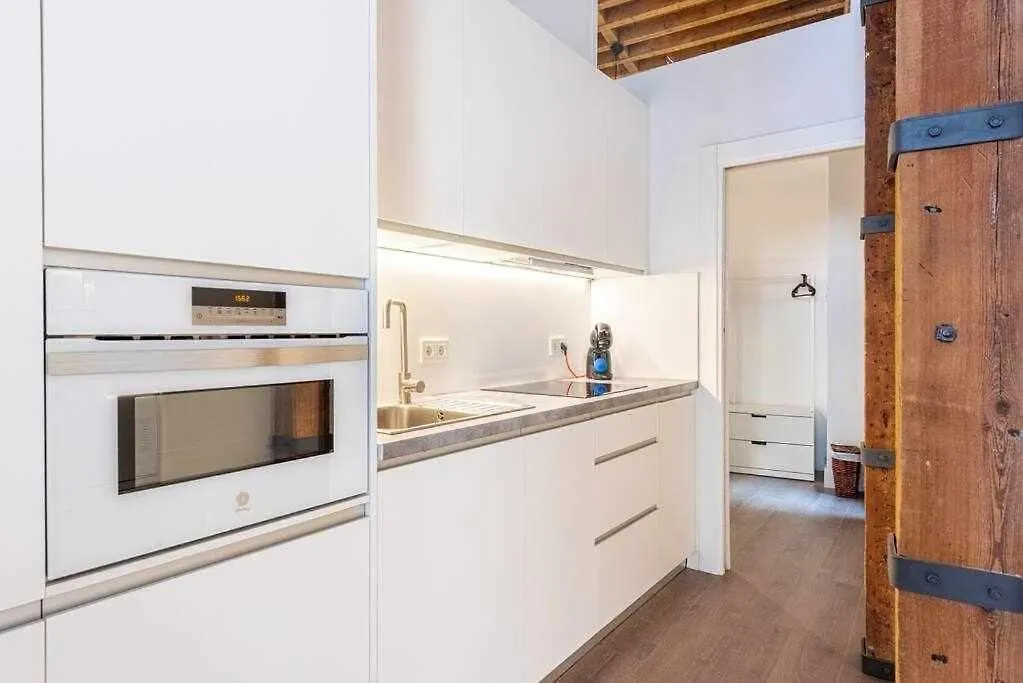 Comedias 8 By Pineapple Homes-1