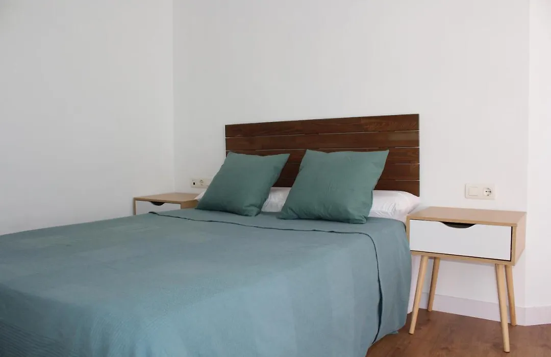 Beautiful Brand New 2 Bedroom Flat With Terrace-1