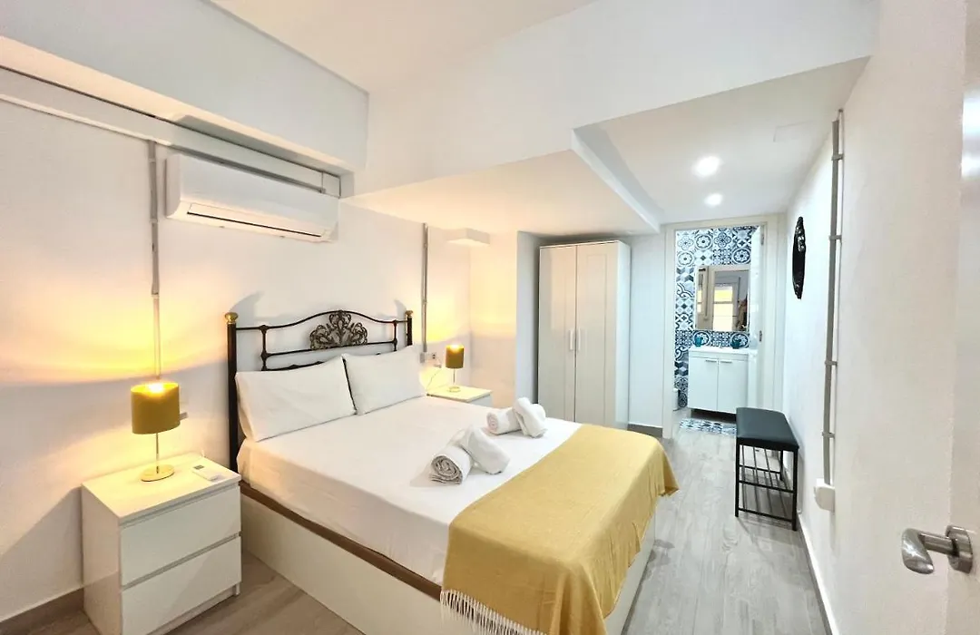 Duplex Huelin III & Beach By Ele Apartments-1
