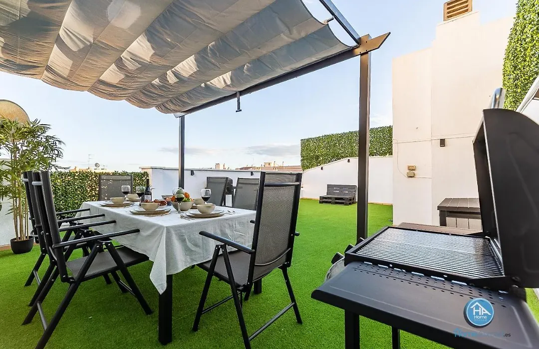 Premium Penthouse With Roof Terrace And Parking In Carlos Haya-1