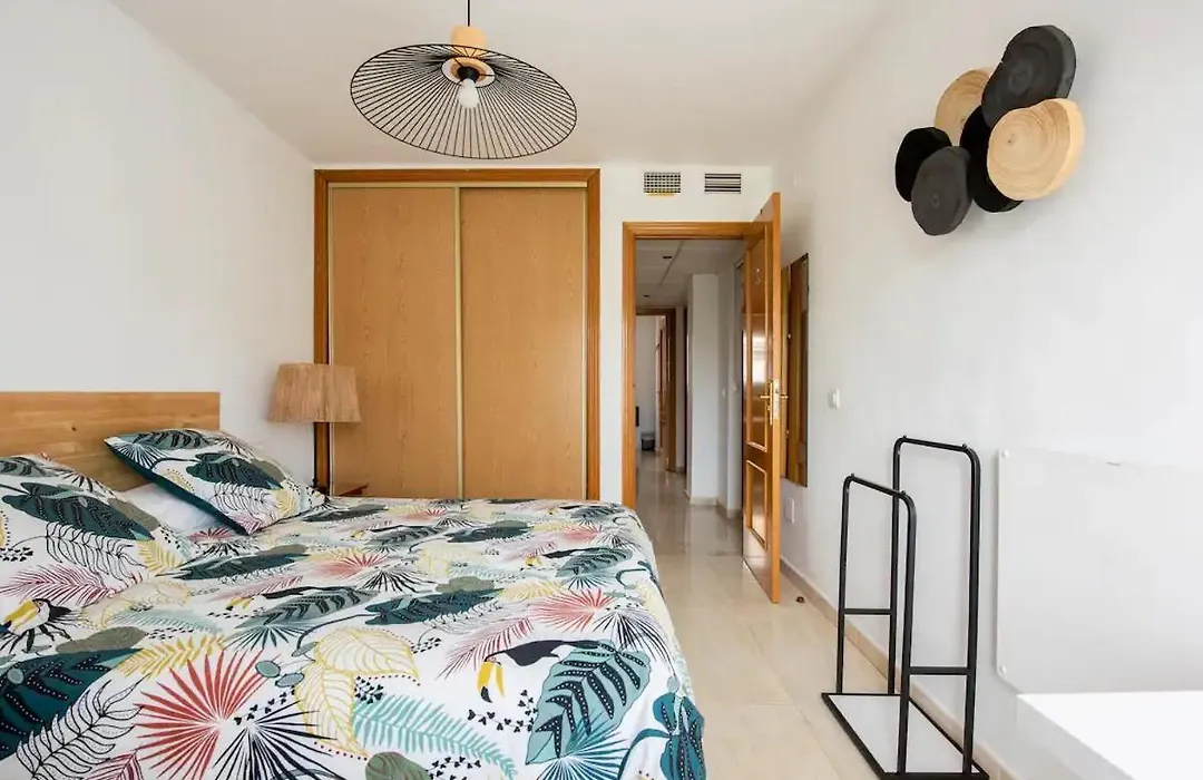 Lunaroom Center & Quiet Guesthouse-1