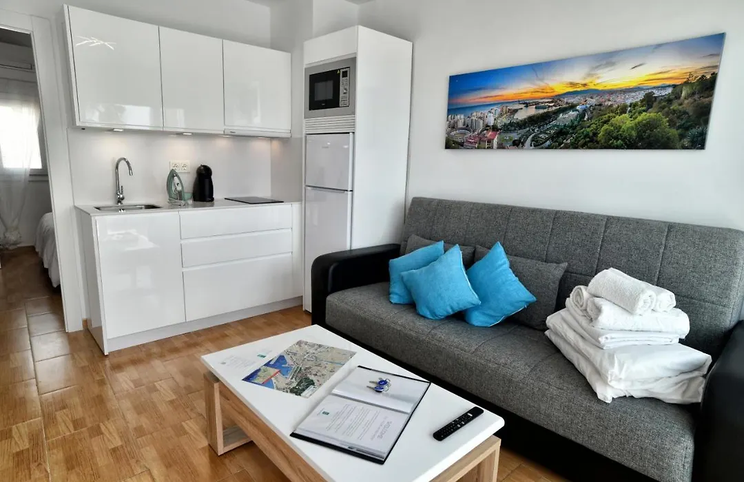 WonderStays Apartamentos La Perla Azul Pedregalejo-1