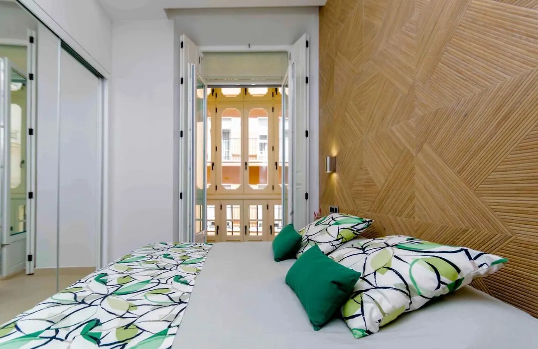 INMálaga Santos Suites 2-1