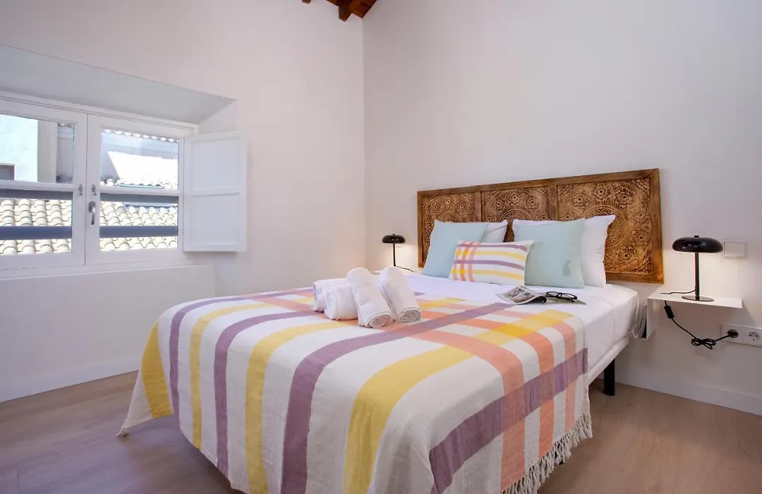 Apartamentos Thyssen Cisneros By Rent Me-1