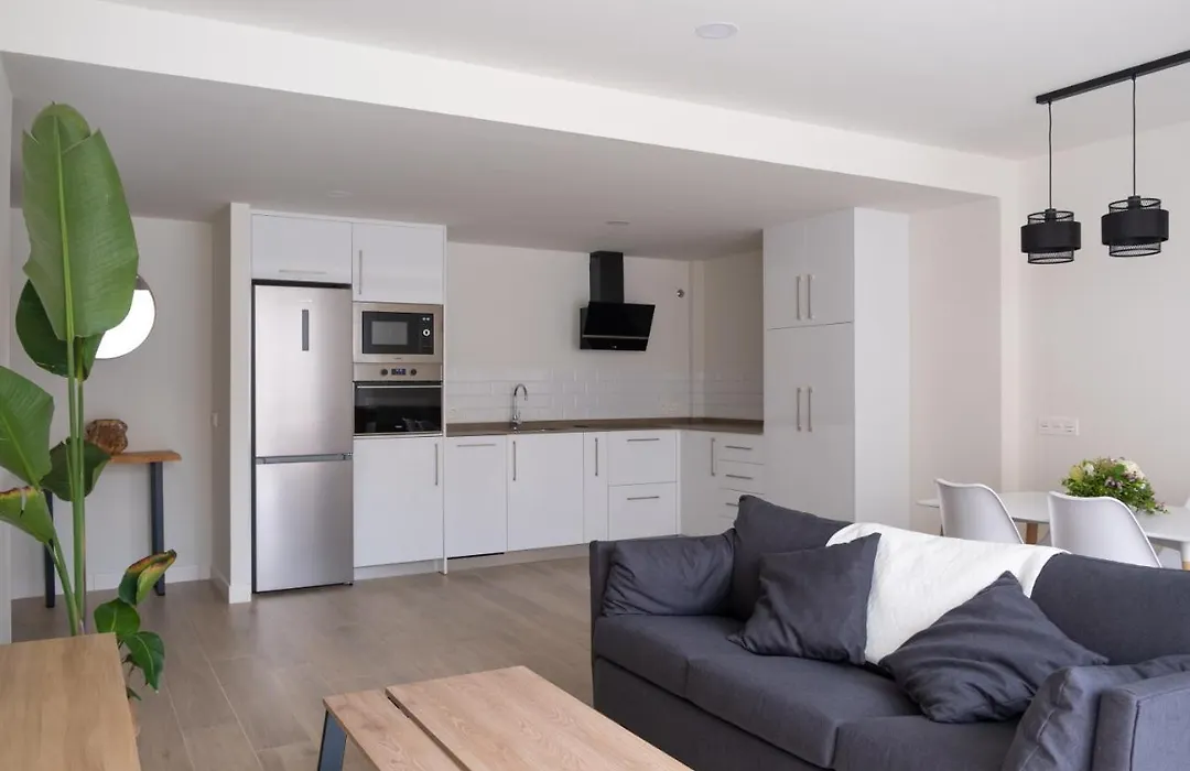 Victoria'S Home Modern And Cosy 2 Bedroom Apartment-1