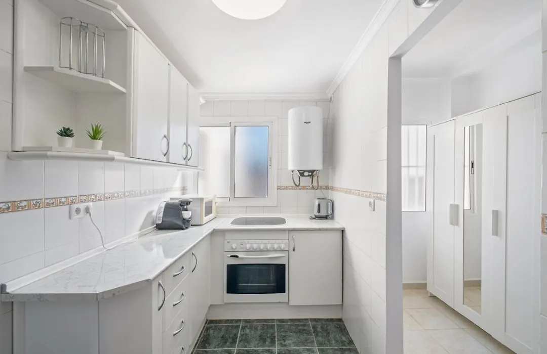 3 Bedroom Apartment Near City Centre-1