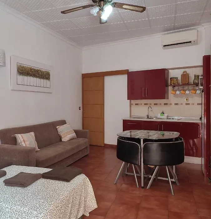 Sunny Holiday Studio-1