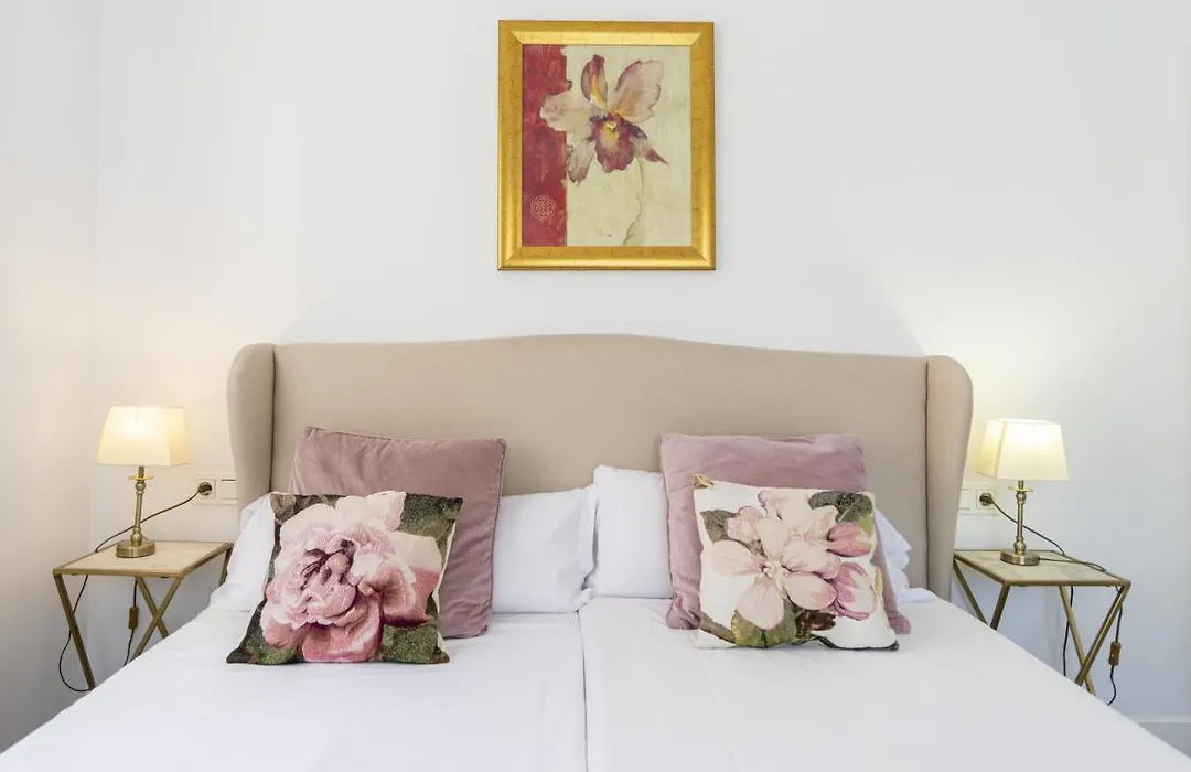 Soho Premium 4 Bedrooms Apartment-1