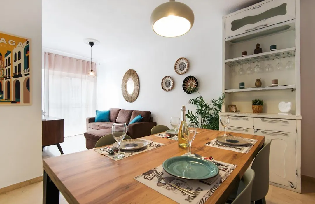 The 2Nd Corner: Central Apartment Ideal For Groups-1