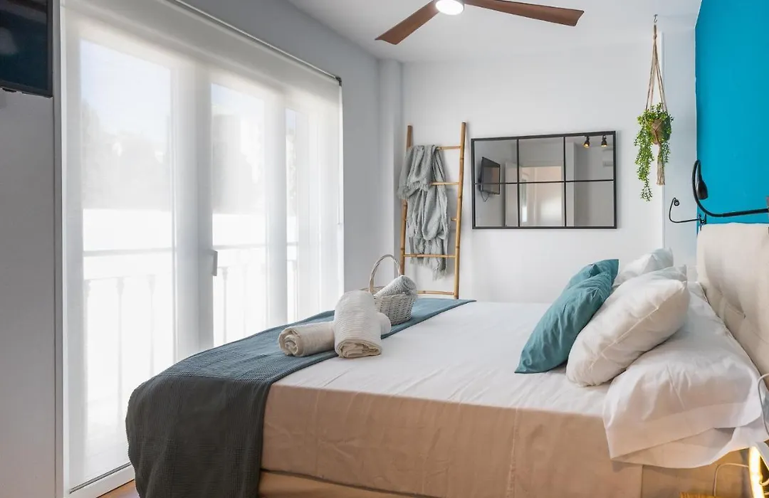 El Palo Beach House, Detached Duplex 1 Min Walk To Beach-1