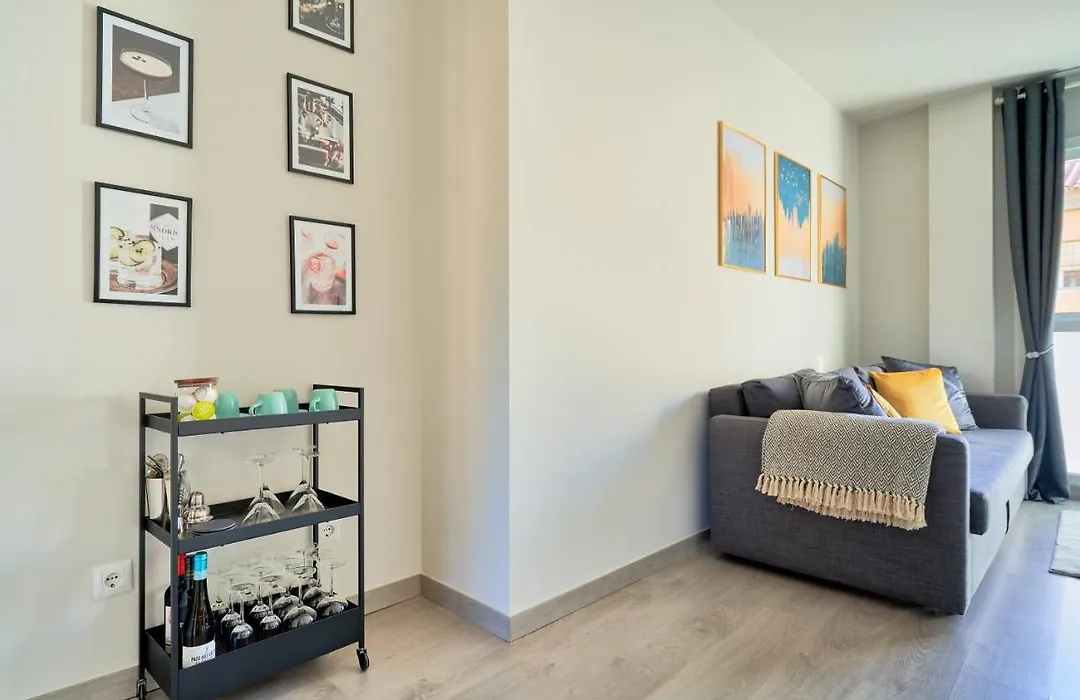 Charming And Bright Flat In The Heart Of Malaga-1