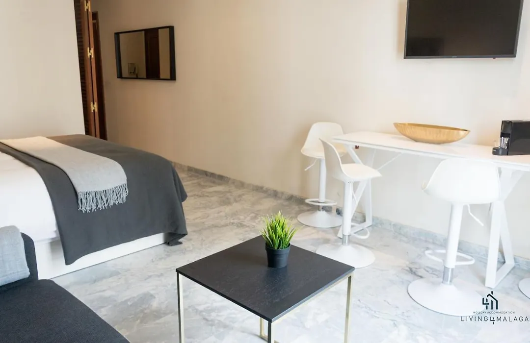 Living4Malaga Golden Suite-1