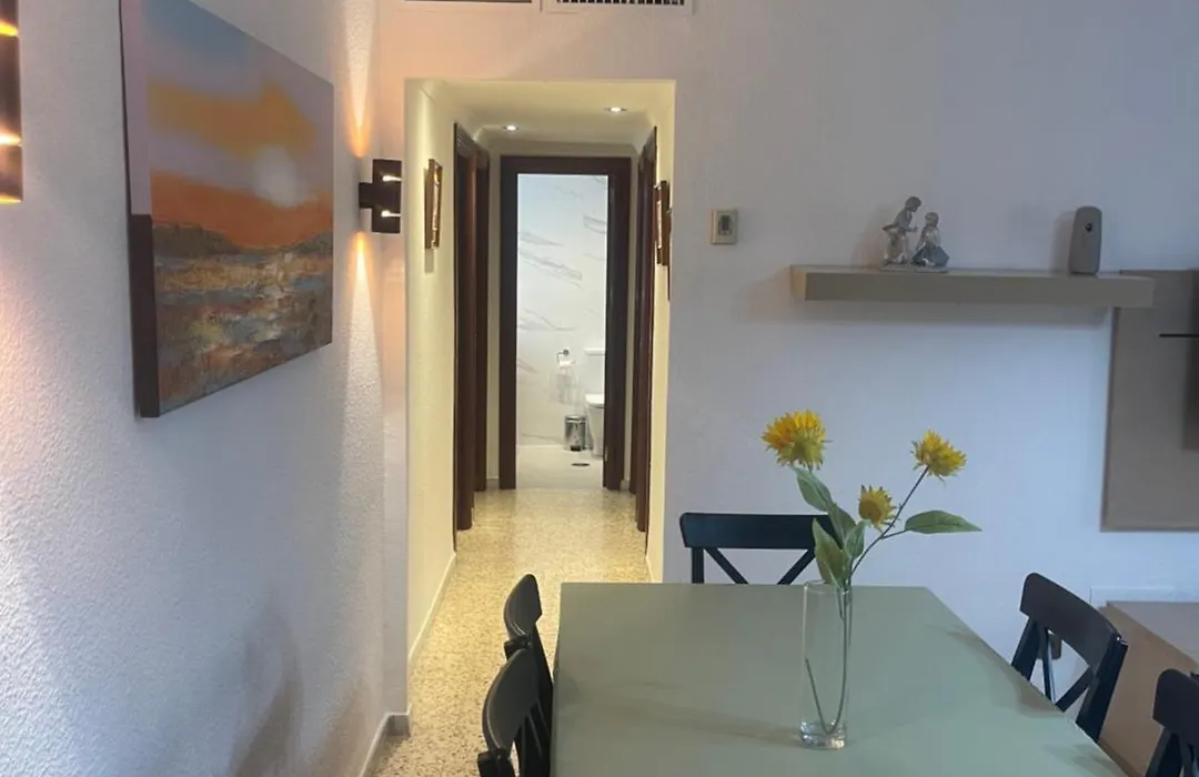 GRAN Y MAGNÍFICO APARTAMENTO EN MáLAGA-1