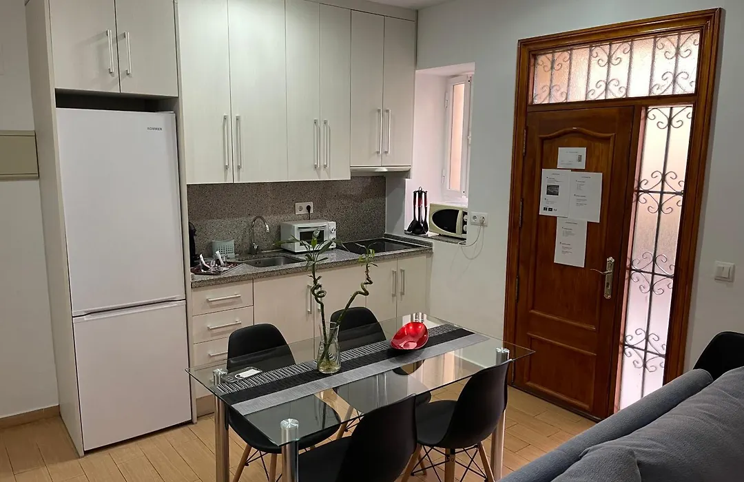 CASITA ANDALUZA CENTRO con PARKING sujeto a disponibilidad-1