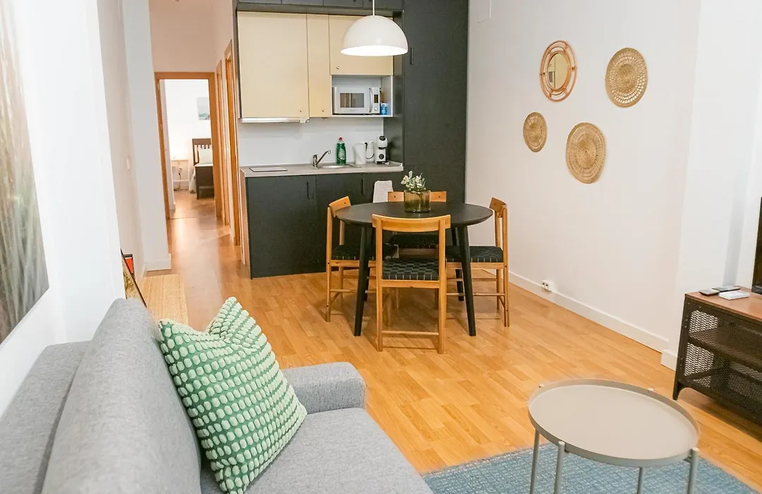 Peaceful Central Apartment-1