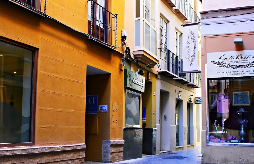 Espléndido estudio en el Centro Histórico de Málaga.-1