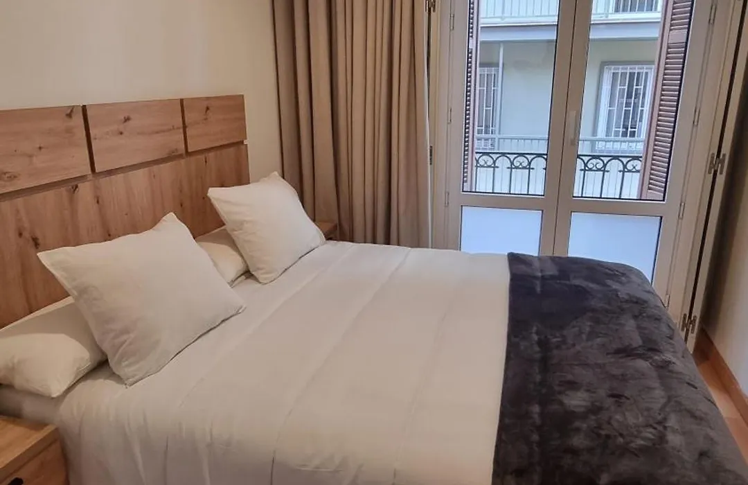 Rosa 2 Bedrooms In City Center-1