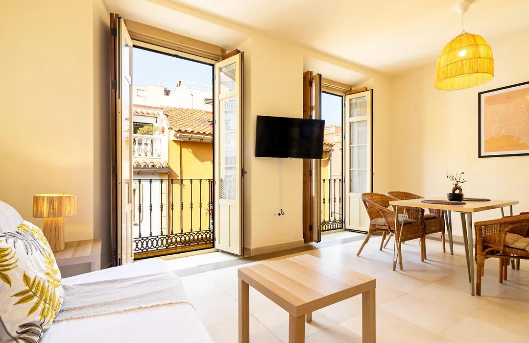 Malaga Center Flat La Victoria City Center-1