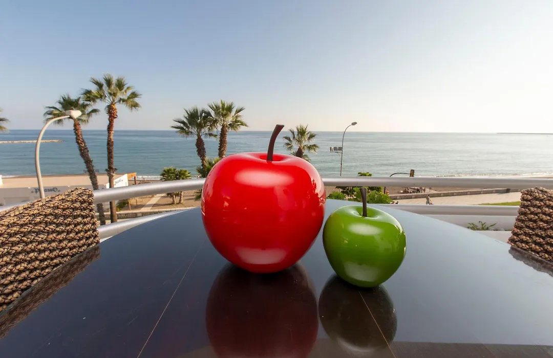 Villa Venecia, Apartamento de Lujo en 1º línea de playa + parking-1