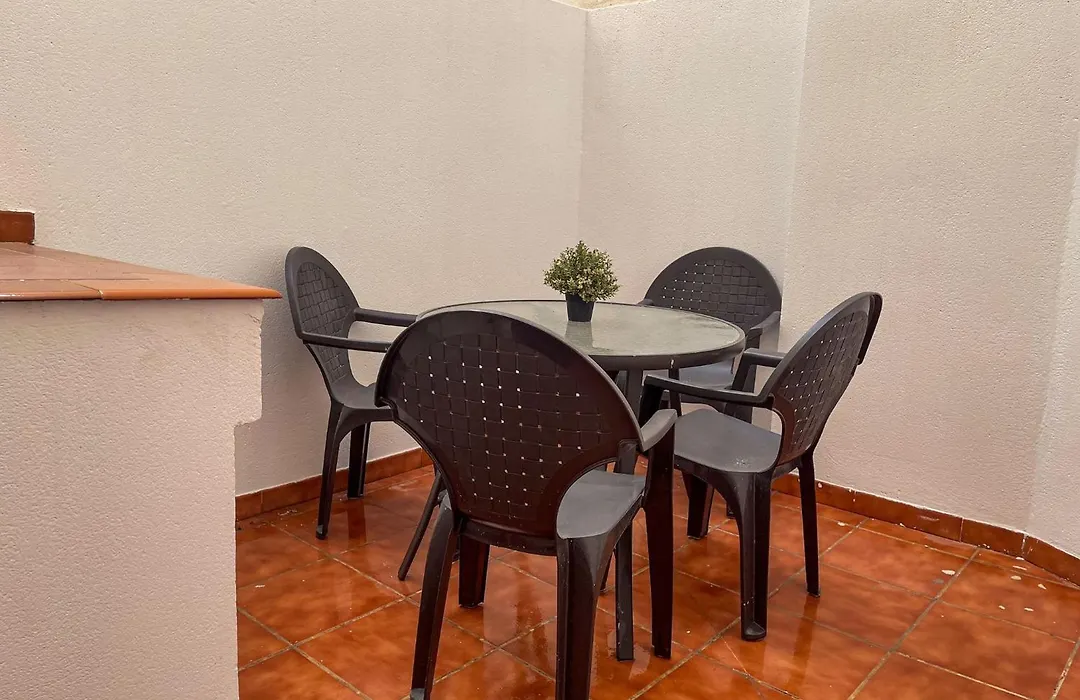 Malaga'S Garden-1