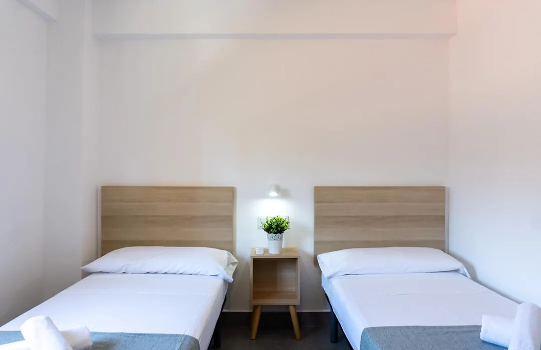 Apartamento amplio con dos baños-1
