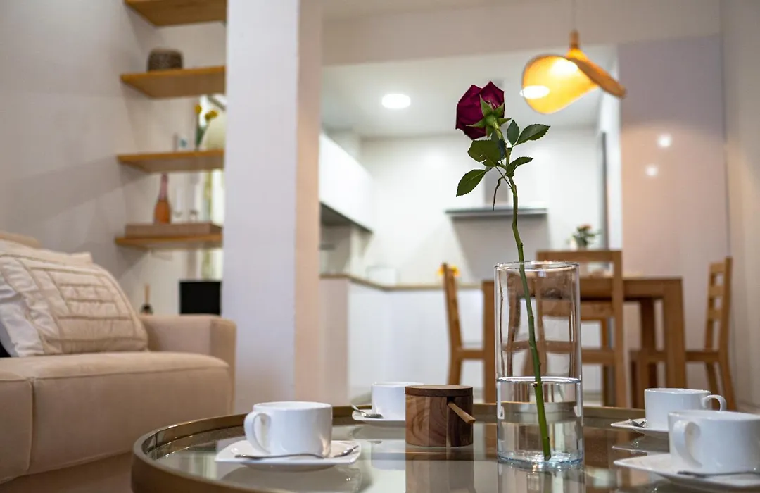 AlbertHouse - Lujoso Apartamento en el Centro de Málaga-1