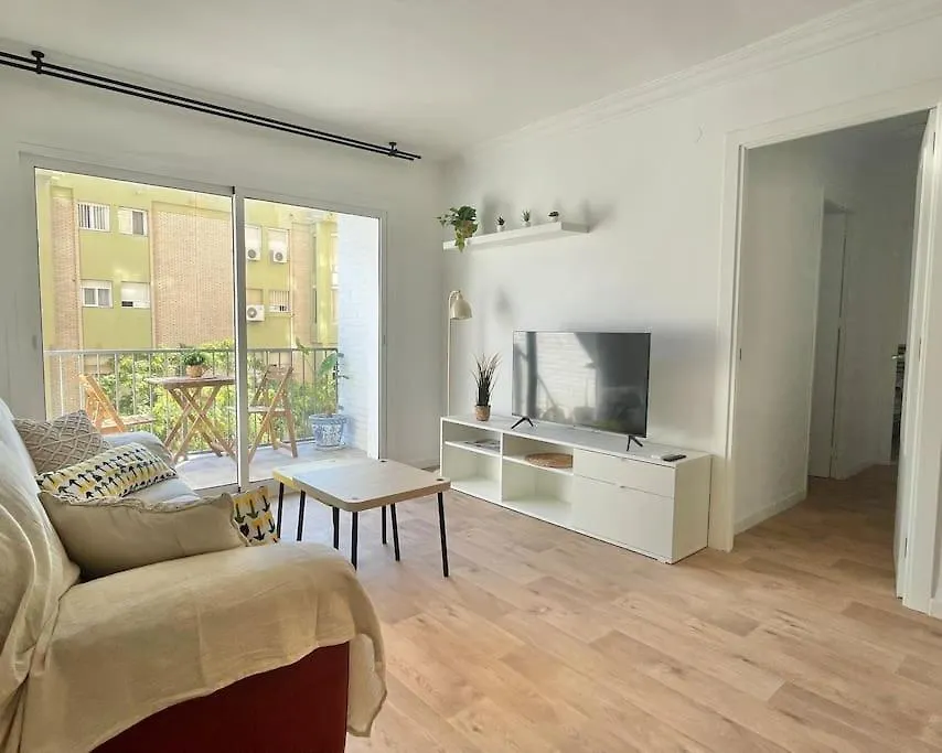 3 habitaciones, terraza y a 200 metros de la playa-1