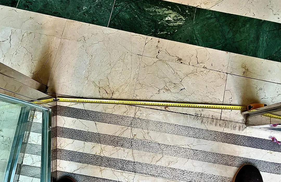 Maravilloso apartamento céntrico de 70m2, jardín propio 40m2 con piscina para niños y parking opcional-1