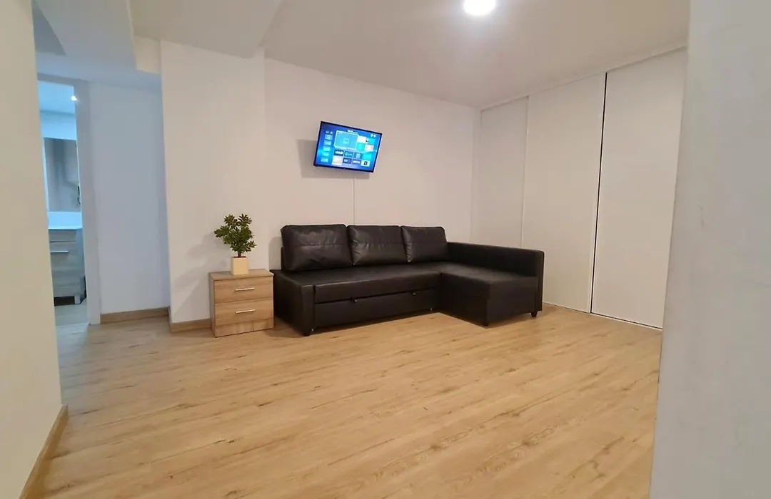 Duplex Huelin I & Beach-1