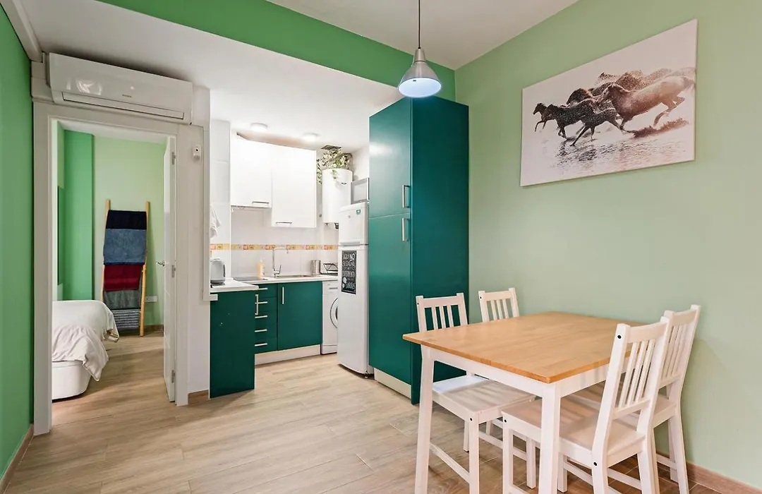 1 Bedroom Flat In City Center-1