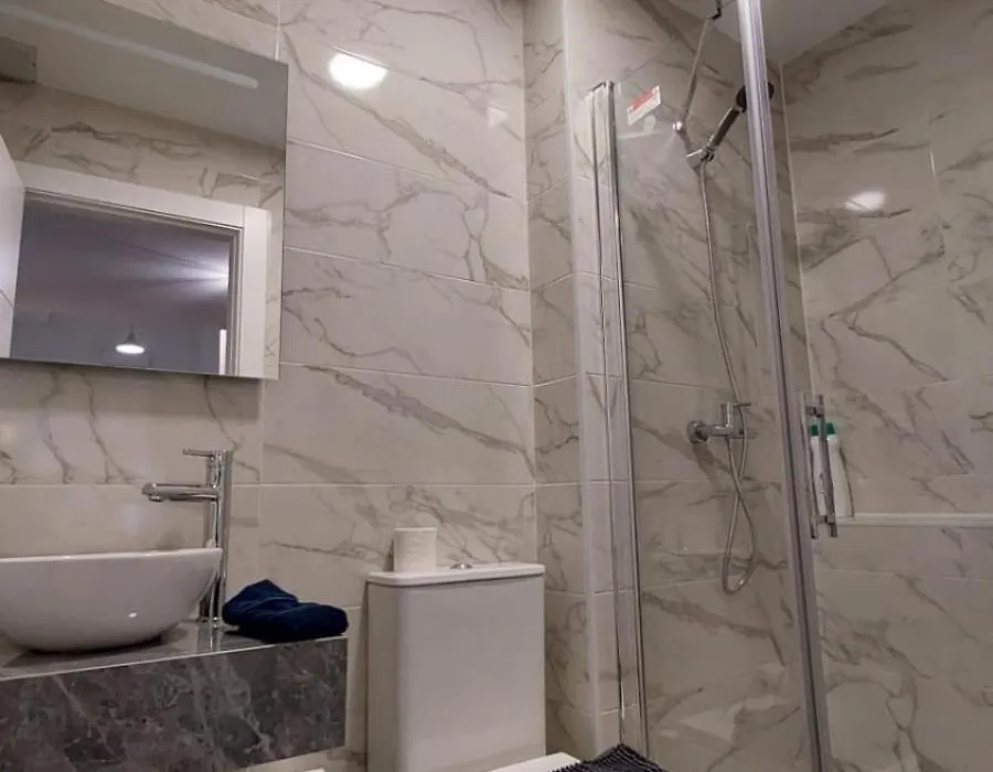 Luxury apartment 2 a 5 min de la ESTACIÓN DE BUS Y TREN María Zambrano-1