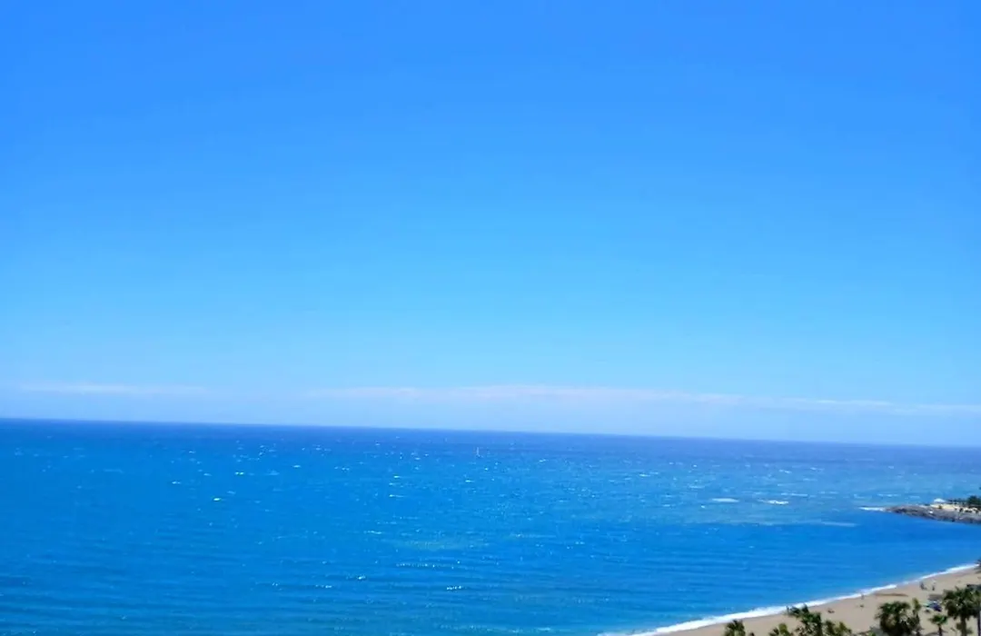 studio IN FRONT OF THE SEA-1