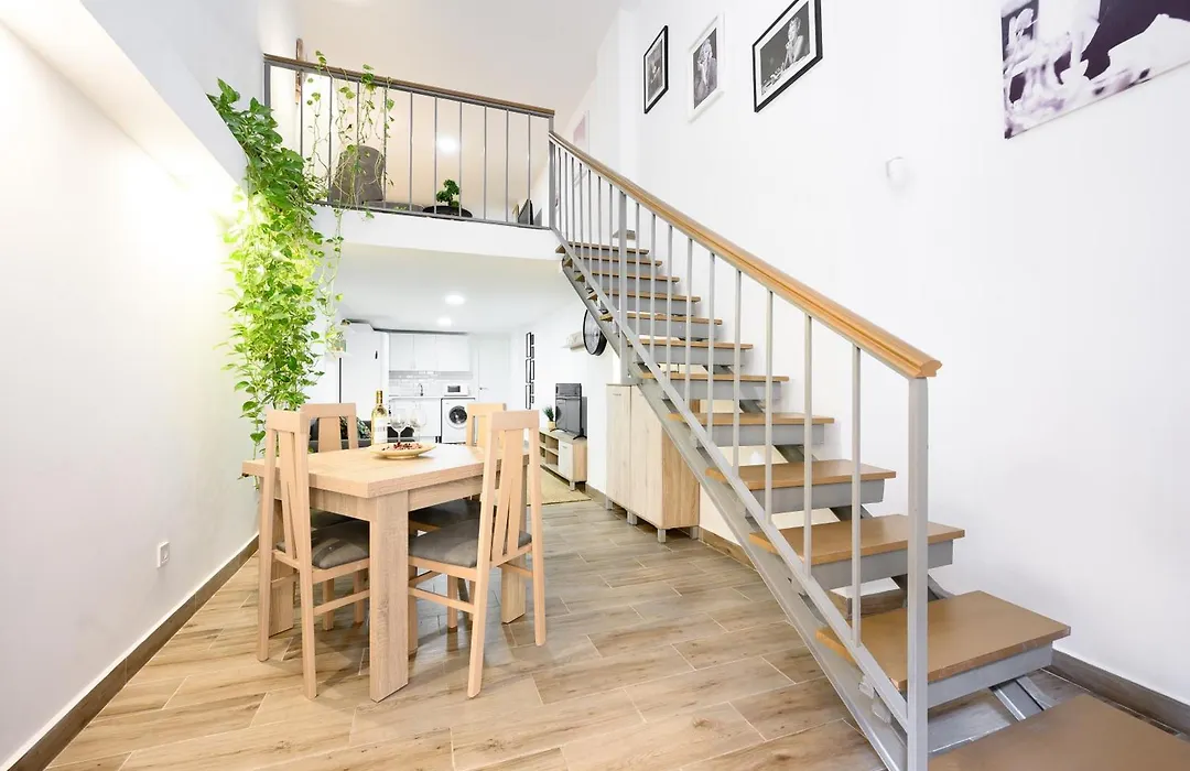 Nomad Urban Duplex-1