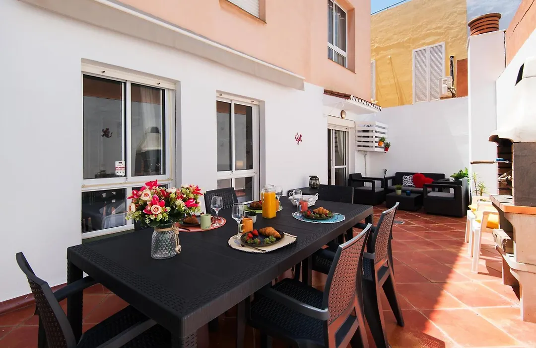 Atarazanas River Road Apartment-1