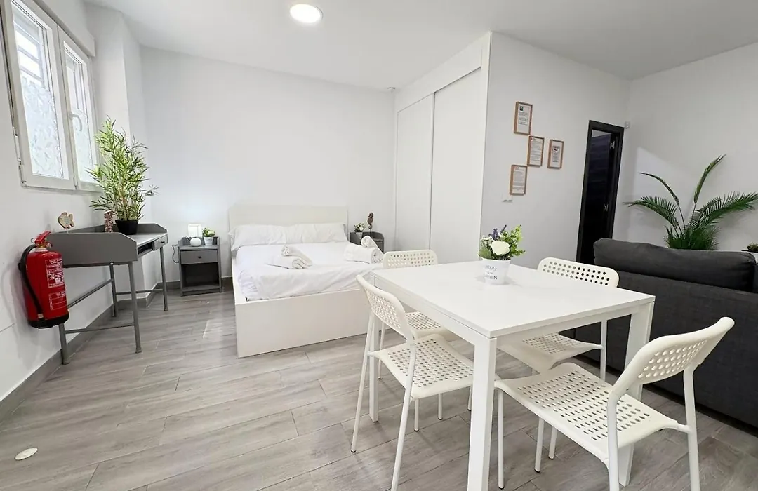 Apartamento La Paloma A - Apartamento en Málaga-1