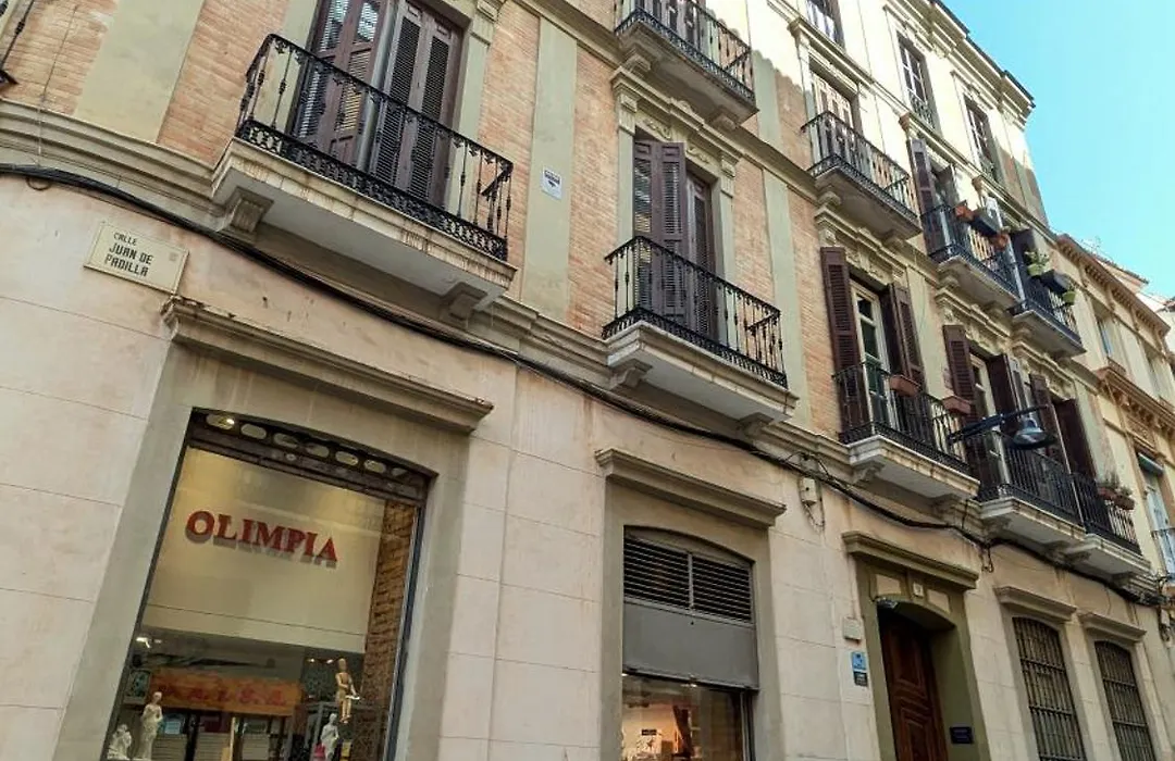Alma de Málaga 2BR Stay with Art History&Comfort in the Heart of the City-1