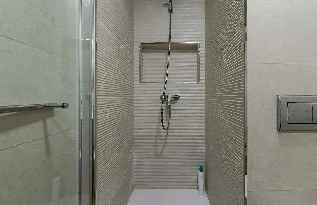 Premium Apartment Downtown By Turivida-1