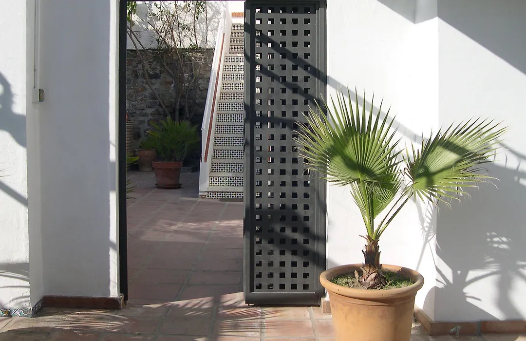 APARTAMENTOS LA MUNDIAL - Alojamiento en Málaga capital-1