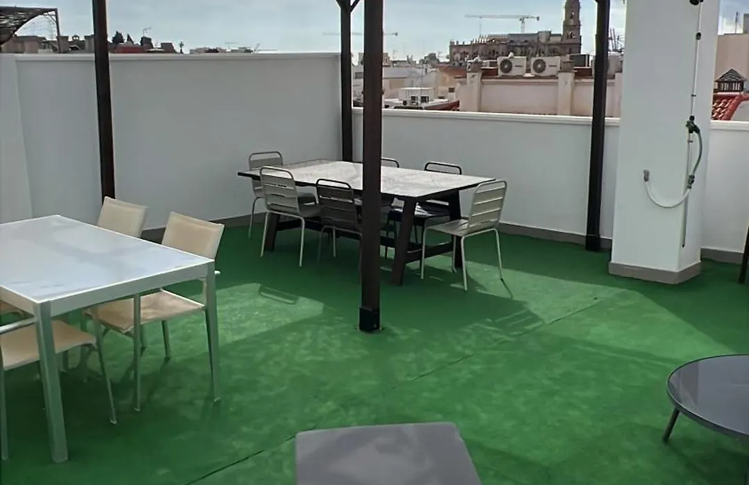 Hogar céntrico con terraza-1