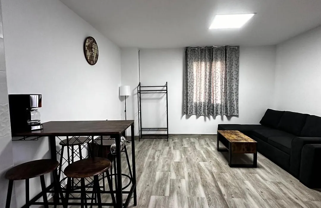 Málaga Urban Escape- Apartamento completo, 7 personas-1