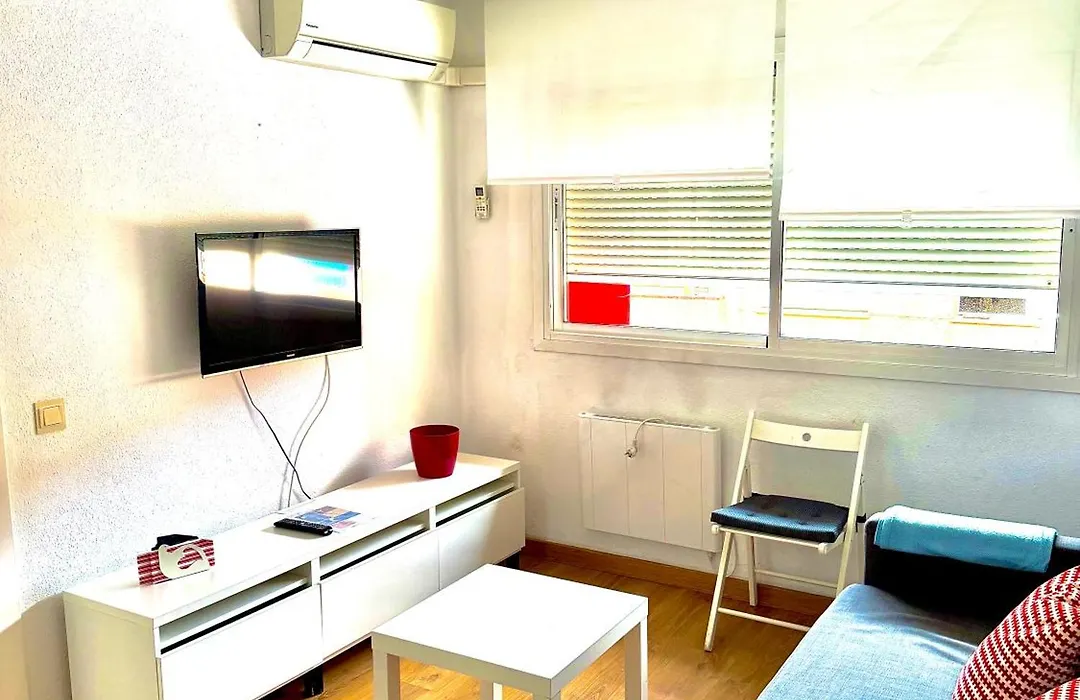 Ana'S Apartment Parking Gratuito-1