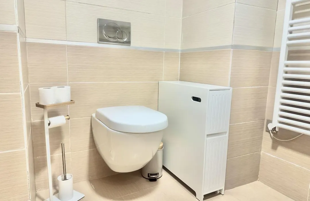Parking, City & Pool- Costa Paradise Suites- Malaga-1
